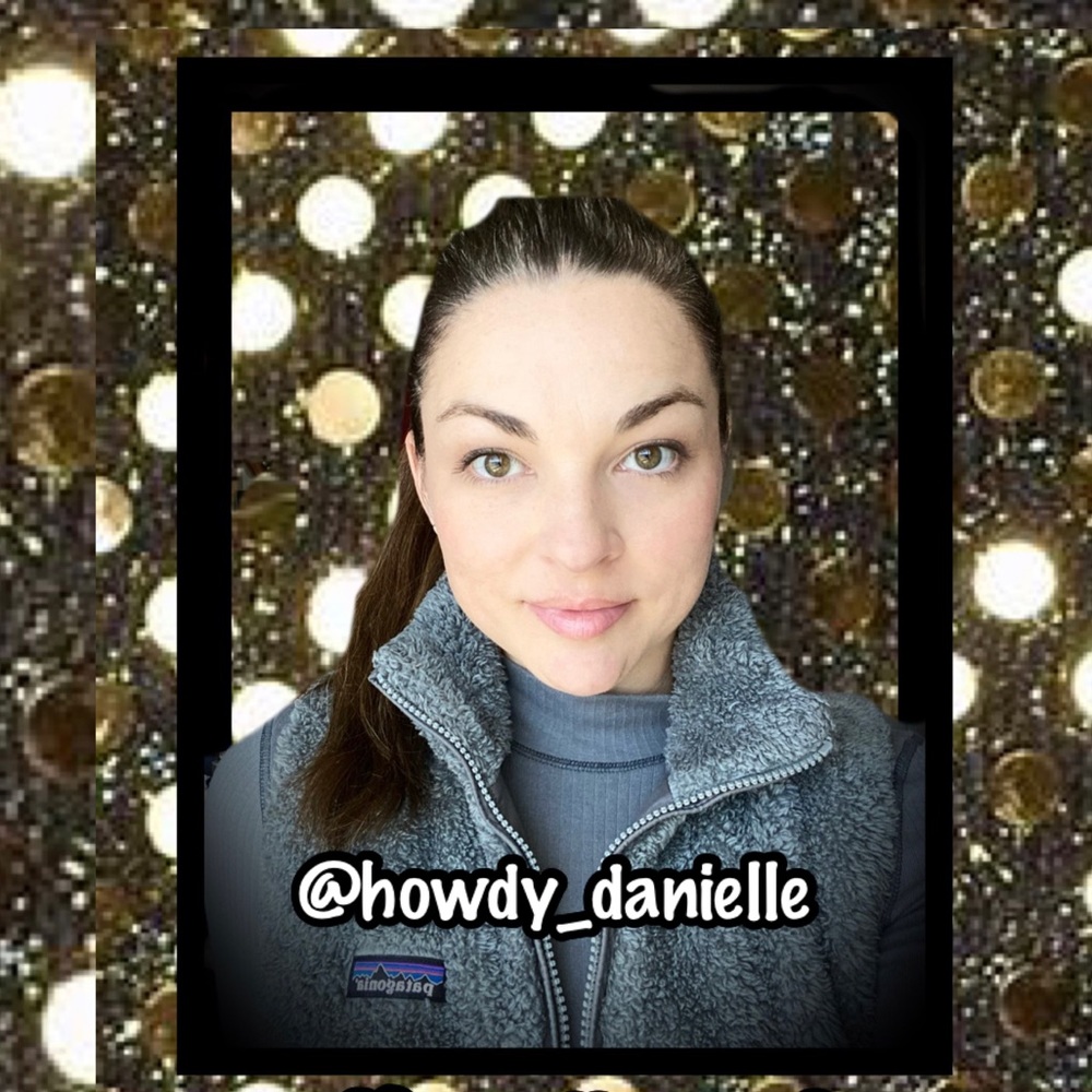 Meet your Posher, Danielle
